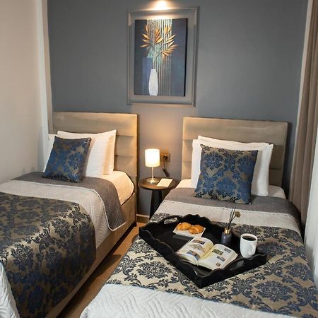 12 Rooms Hotel Koseilyas Exterior photo